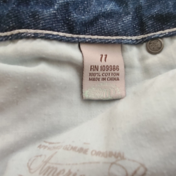 American Rag Woman's Distressed Junior's Denim Blue Jeans, Size: 11 Color: Blue - Picture 11 of 16